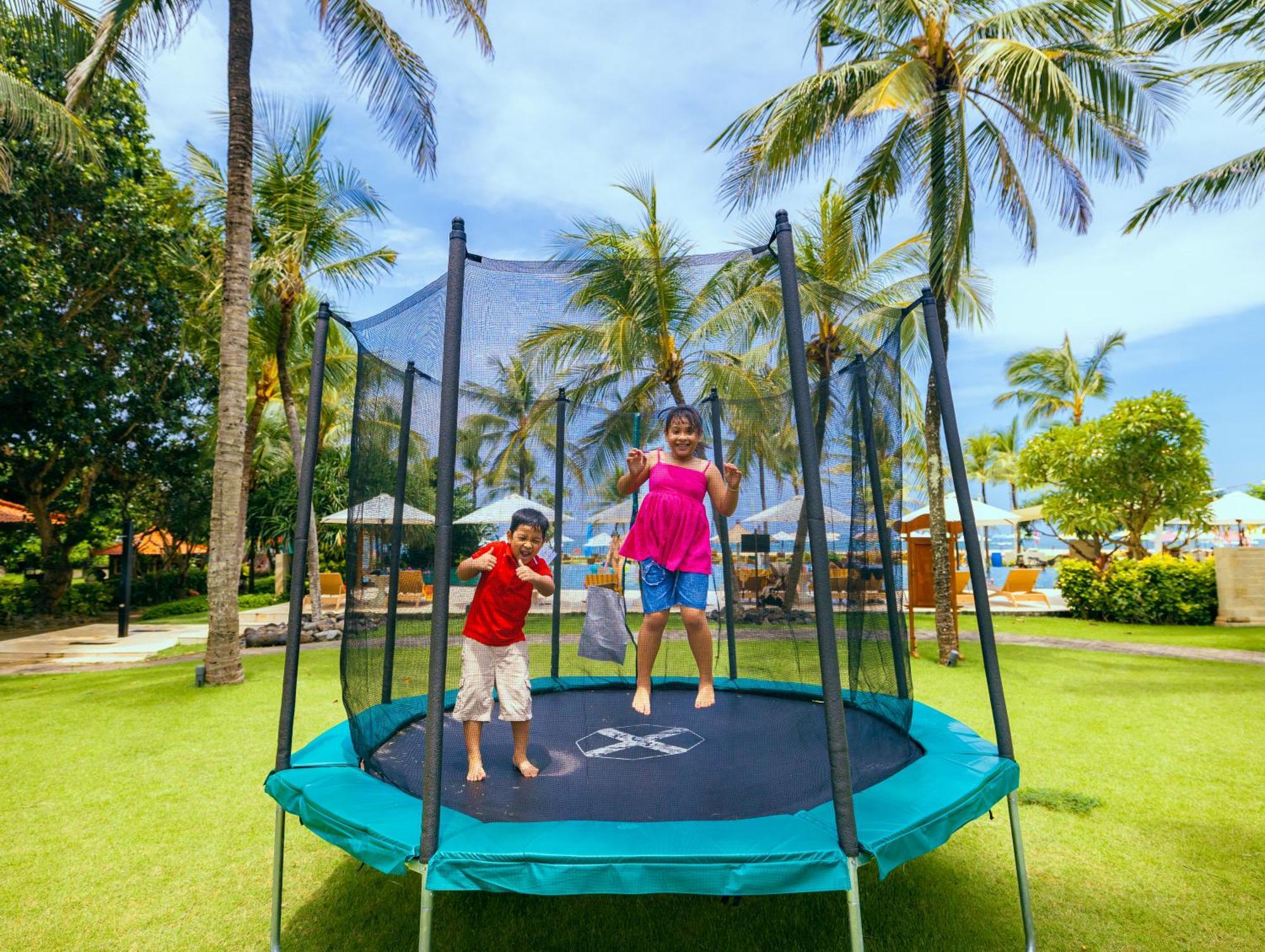 Ayodya Resort Bali Nusa Dua  Exterior foto A trampoline