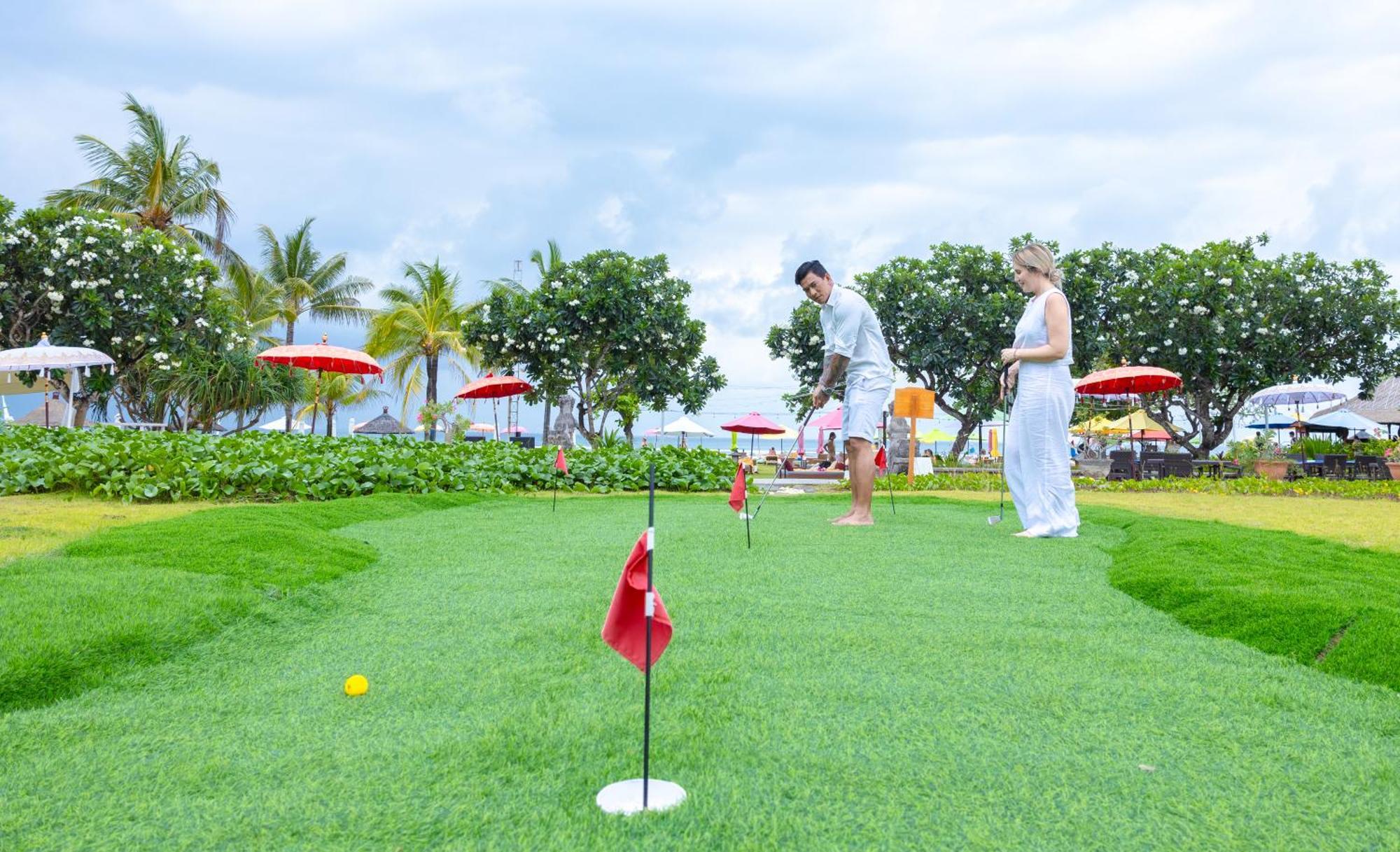 Ayodya Resort Bali Nusa Dua  Exterior foto Golf at the Intercontinental Resort Bali
